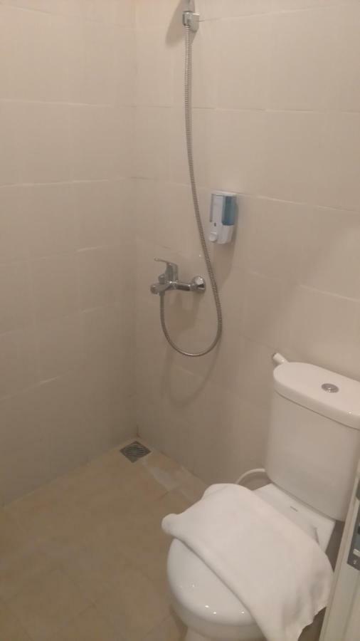 Dom尤格吉亚酒店 Ngaglik 外观 照片